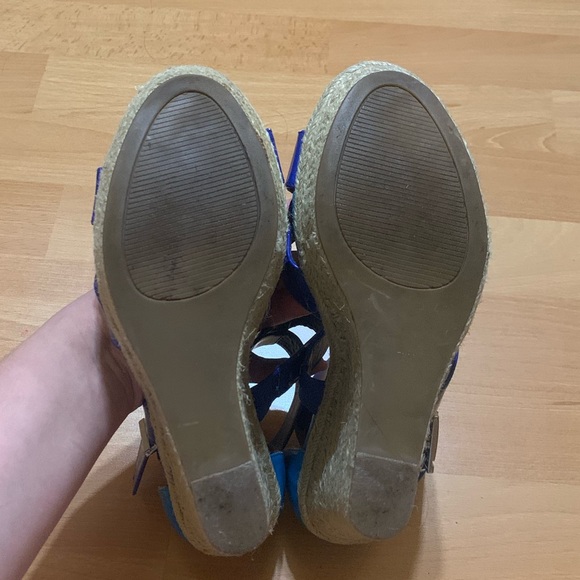 Guess Wedges - Picture 8 of 11